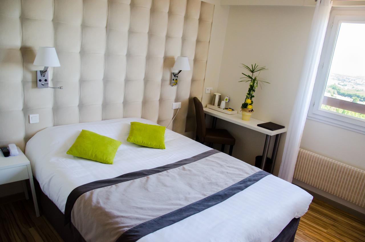 Logis De La Bruyere Hotel Pouzauges